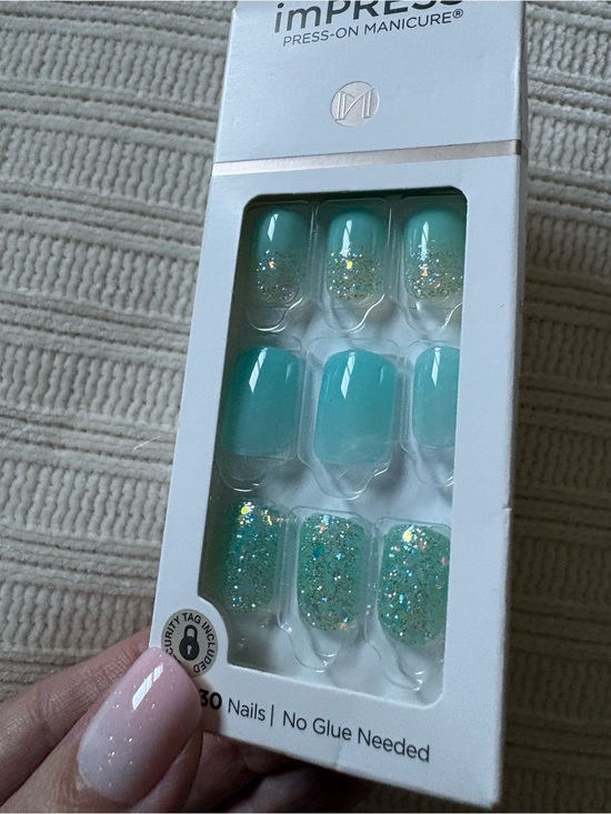 imPRESS Other - imPRESS Aqua Gradient & Glitter Press-On Nails